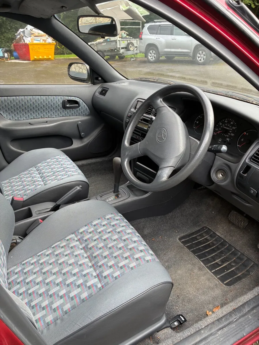 Toyota Corolla 1996 - Image 3