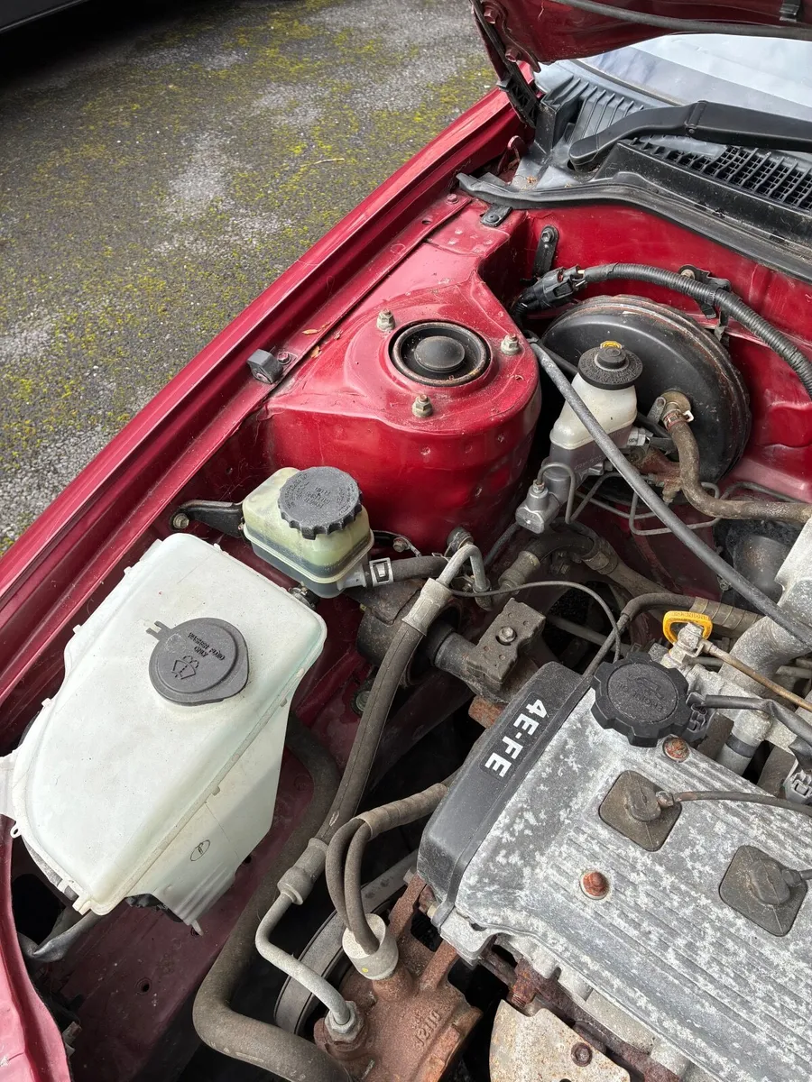 Toyota Corolla 1996 - Image 4