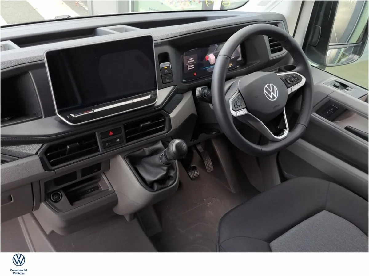 Volkswagen Crafter 0% Finance Trendline 3.5t MWB - Image 2