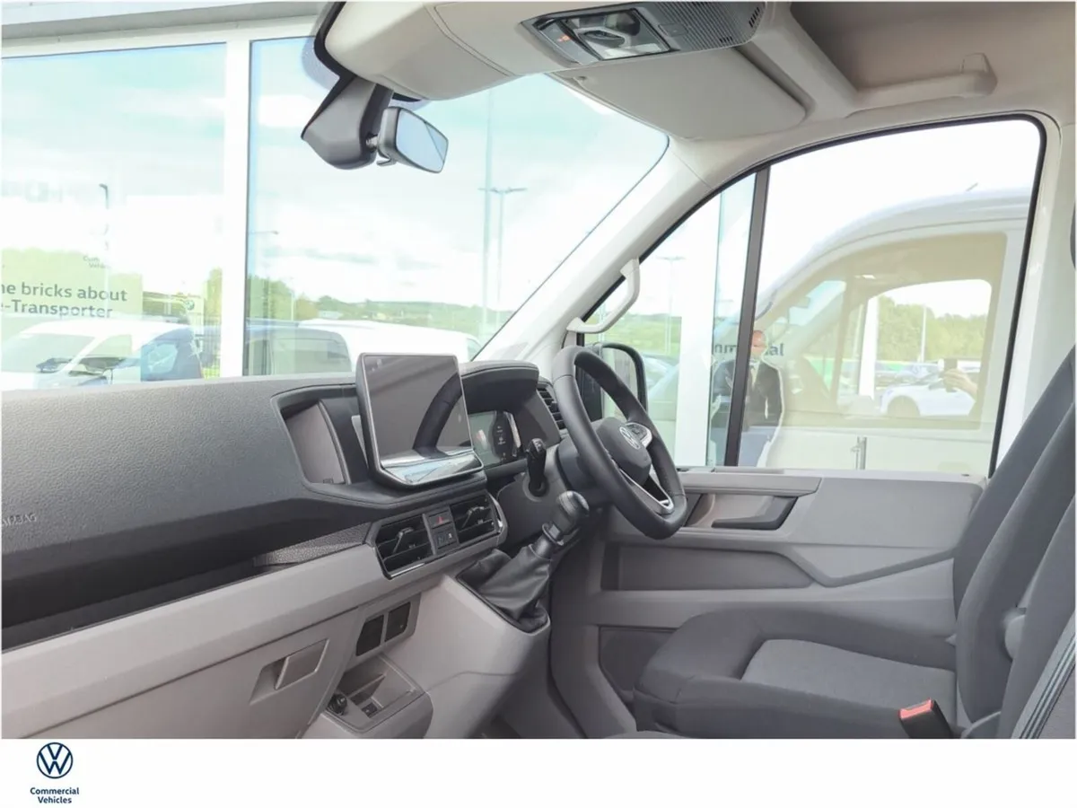 Volkswagen Crafter 0% Finance Trendline 3.5t MWB - Image 4