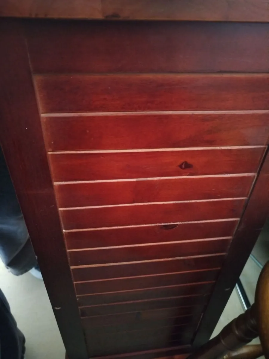 Wooden wine bar & storage - Image 2