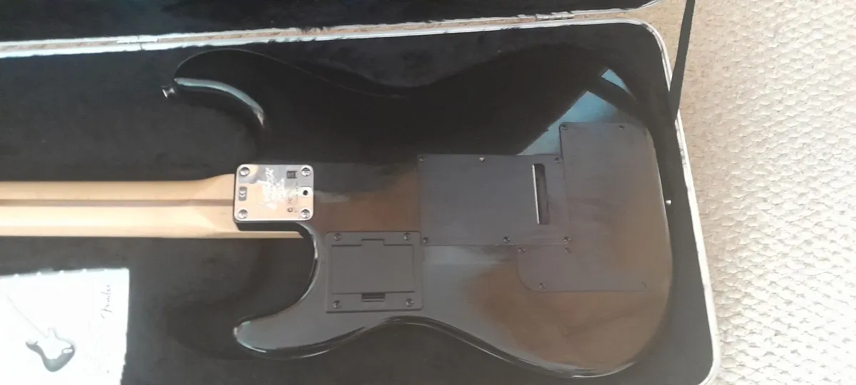 Fender USA VG Stratocaster Roland Virtual gtr - Image 3