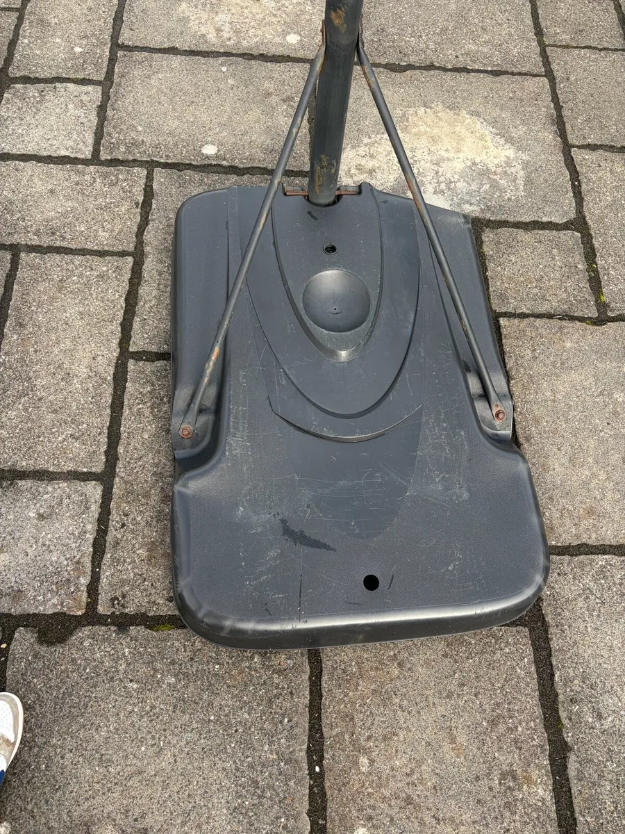 Basketball hoop and stand - Image 2