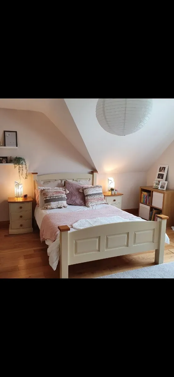 Bedroom furniture - Image 2
