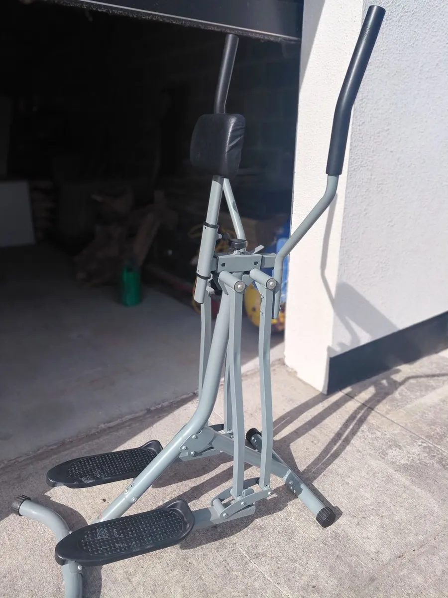 Elliptical Machine - Image 1