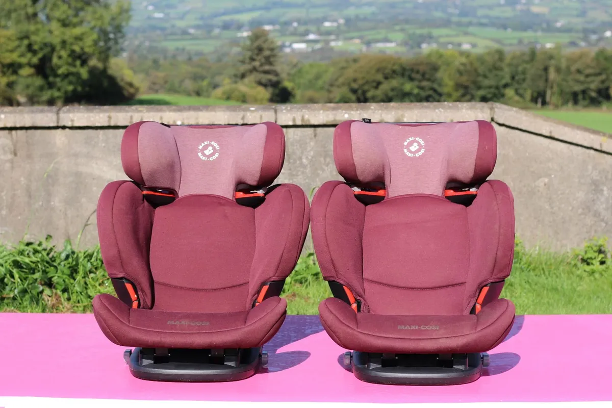 Maxi-Cosi RodiFix Car Seats X2 (€60 each) - Image 1