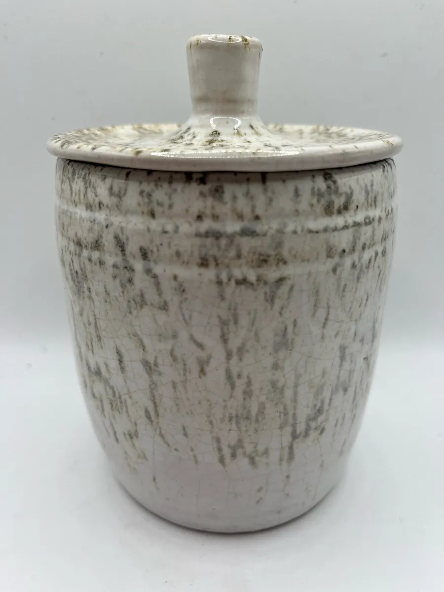 1960s studio pottery by Eileen Hansell - Image 2
