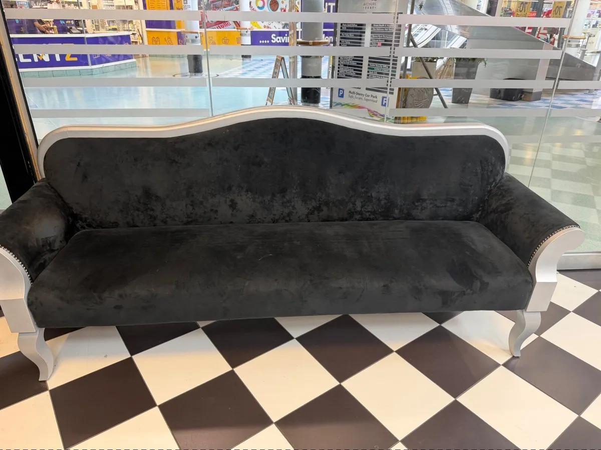 Black Sofa / Waiting Area - Image 3
