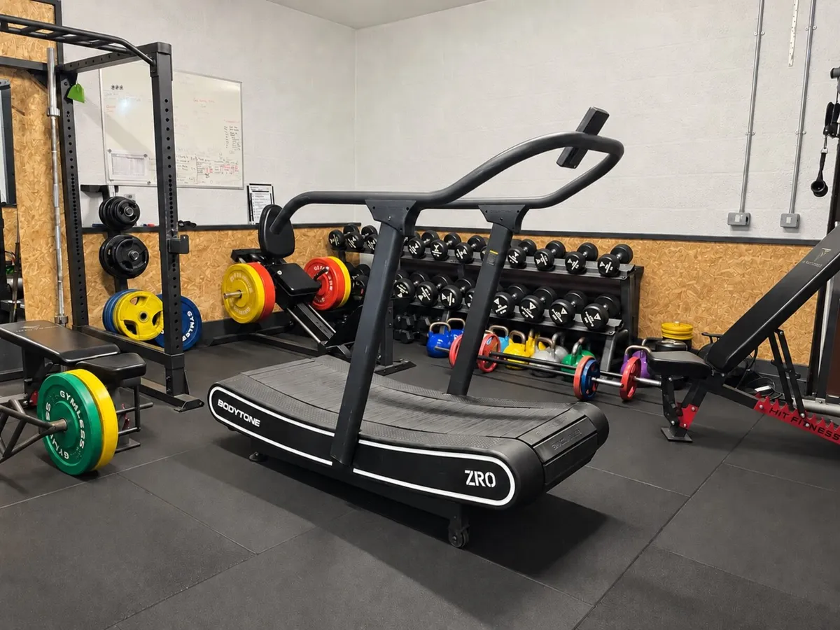 Bodytone ZRO‑T Curved HYROX Treadmill - Image 3