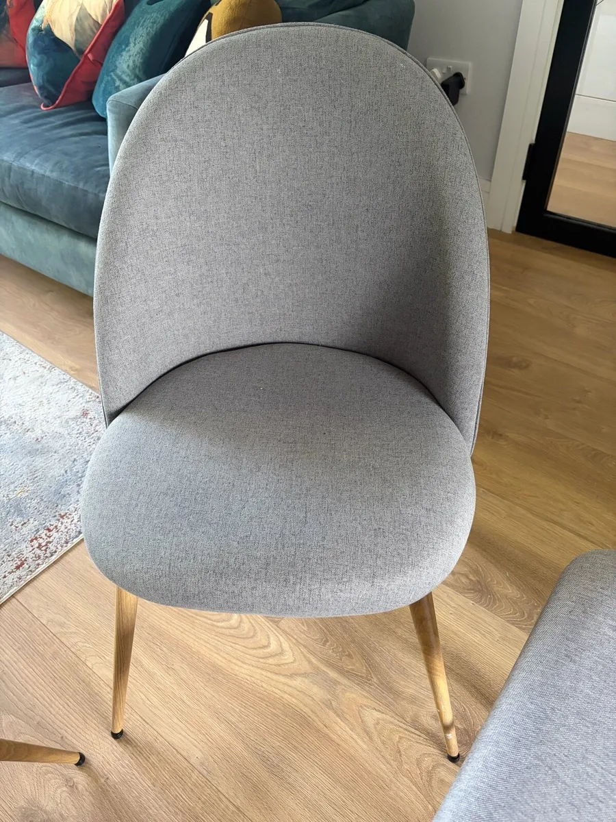 Dining chairs and bench - Image 3