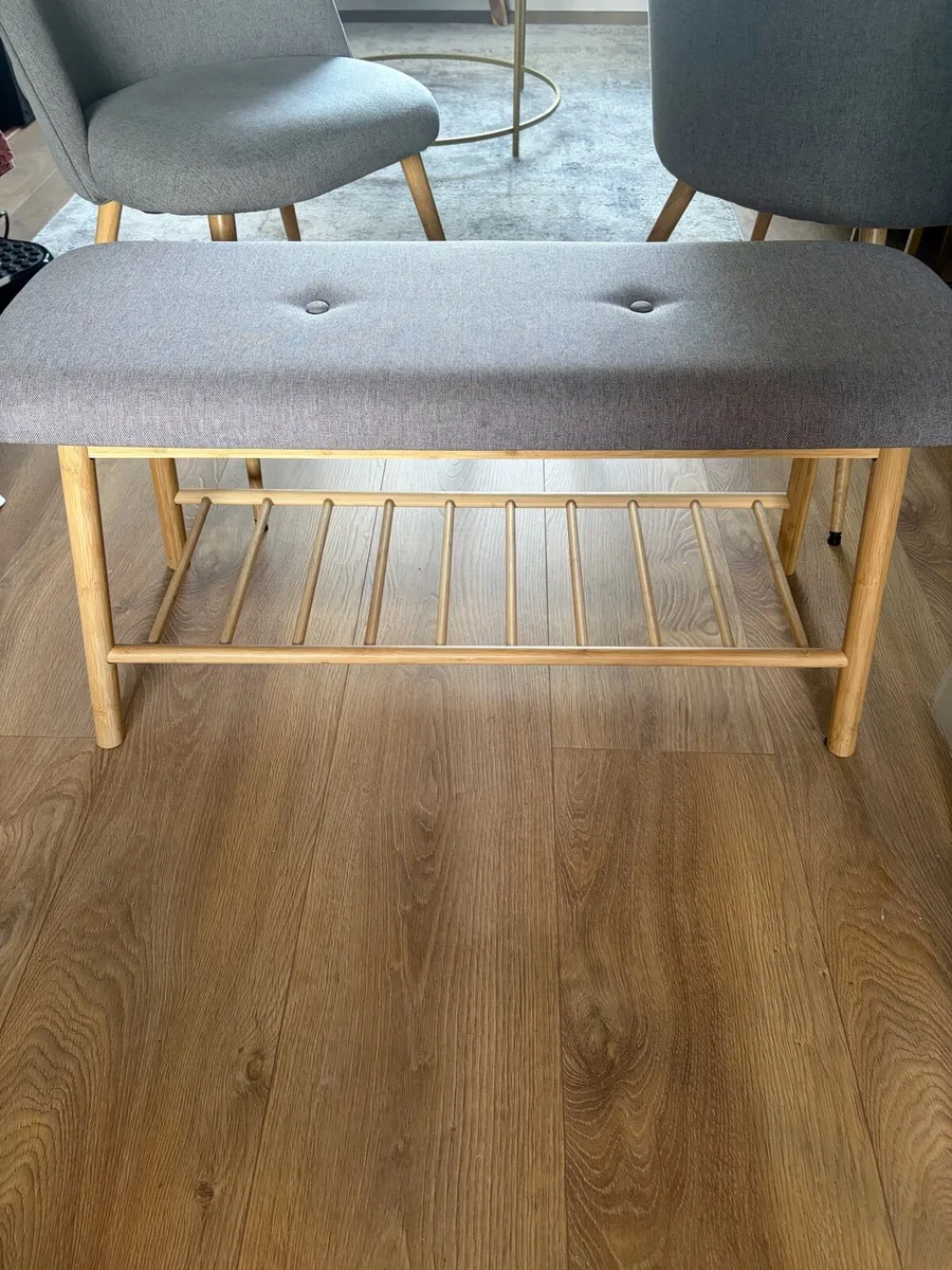 Dining chairs and bench - Image 4