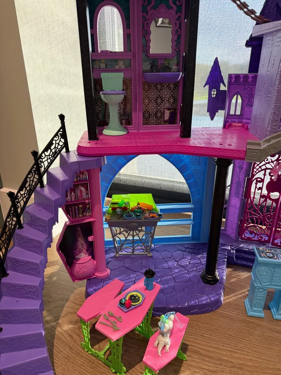 Monster high haunted high school - Image 2