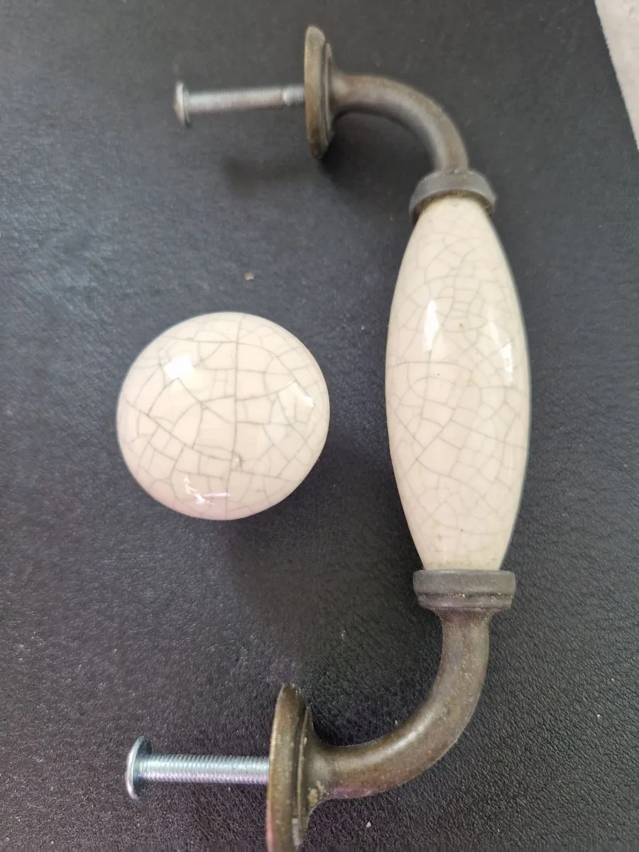 Kitchen Unit Handles