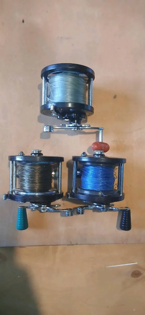 3 vintage penn multipliers - Image 2