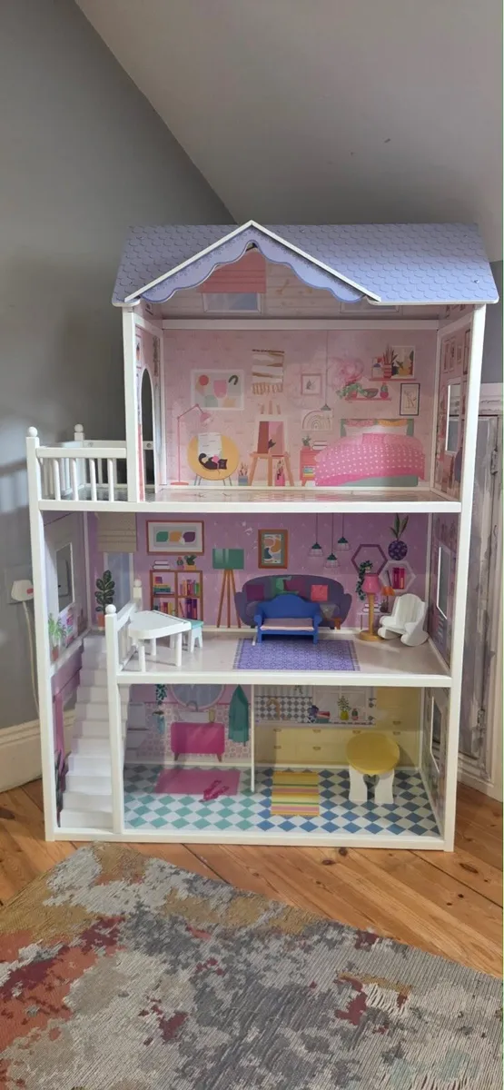 Doll House - Image 2