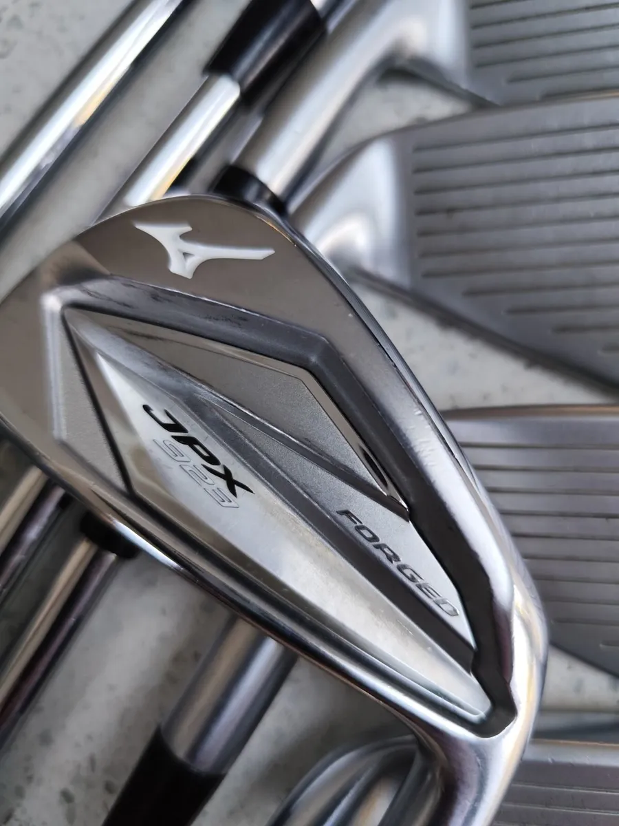 Mizuno Forged JPX 923 Irons - Image 1