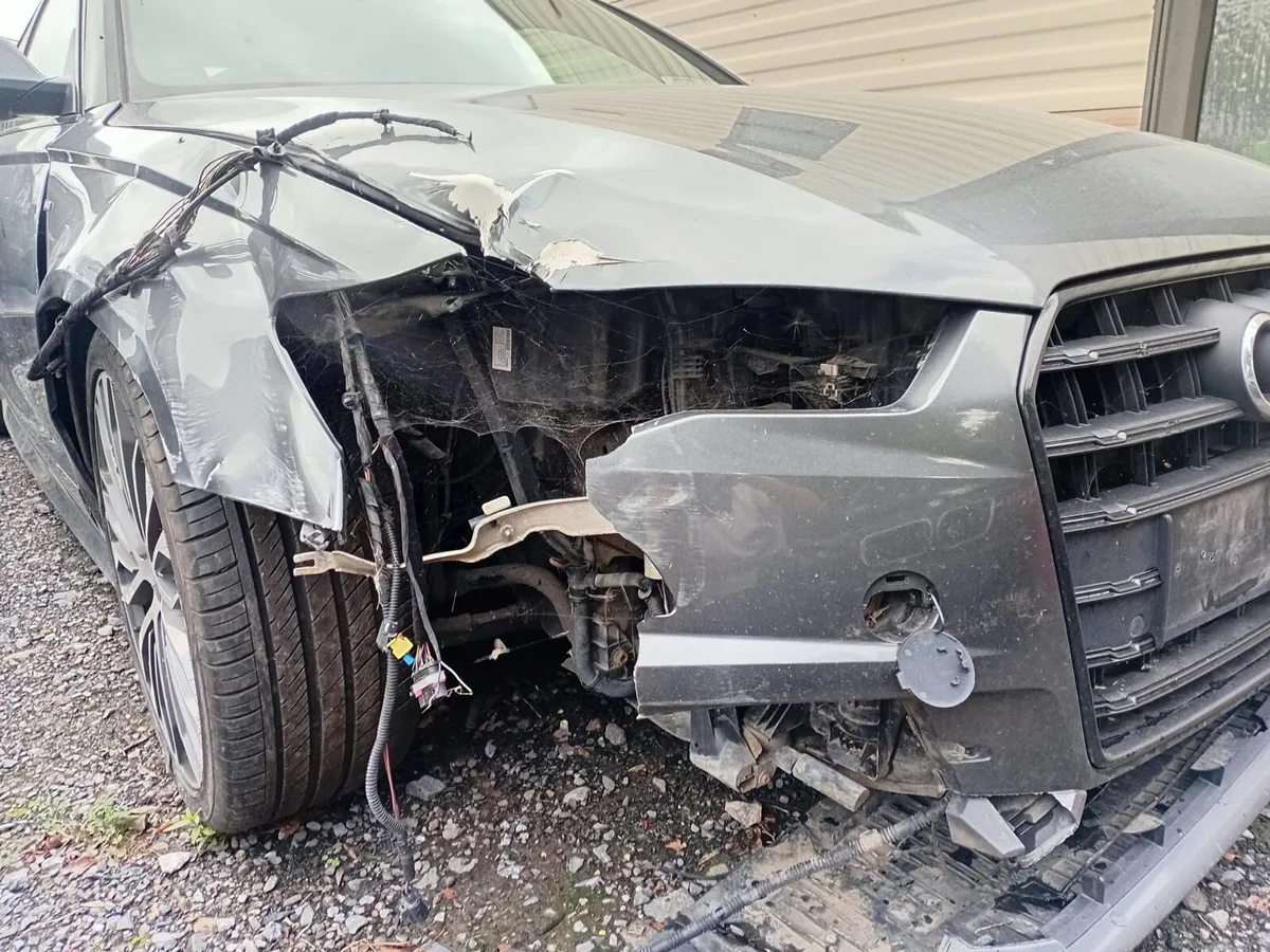 2017 A6 - Image 4