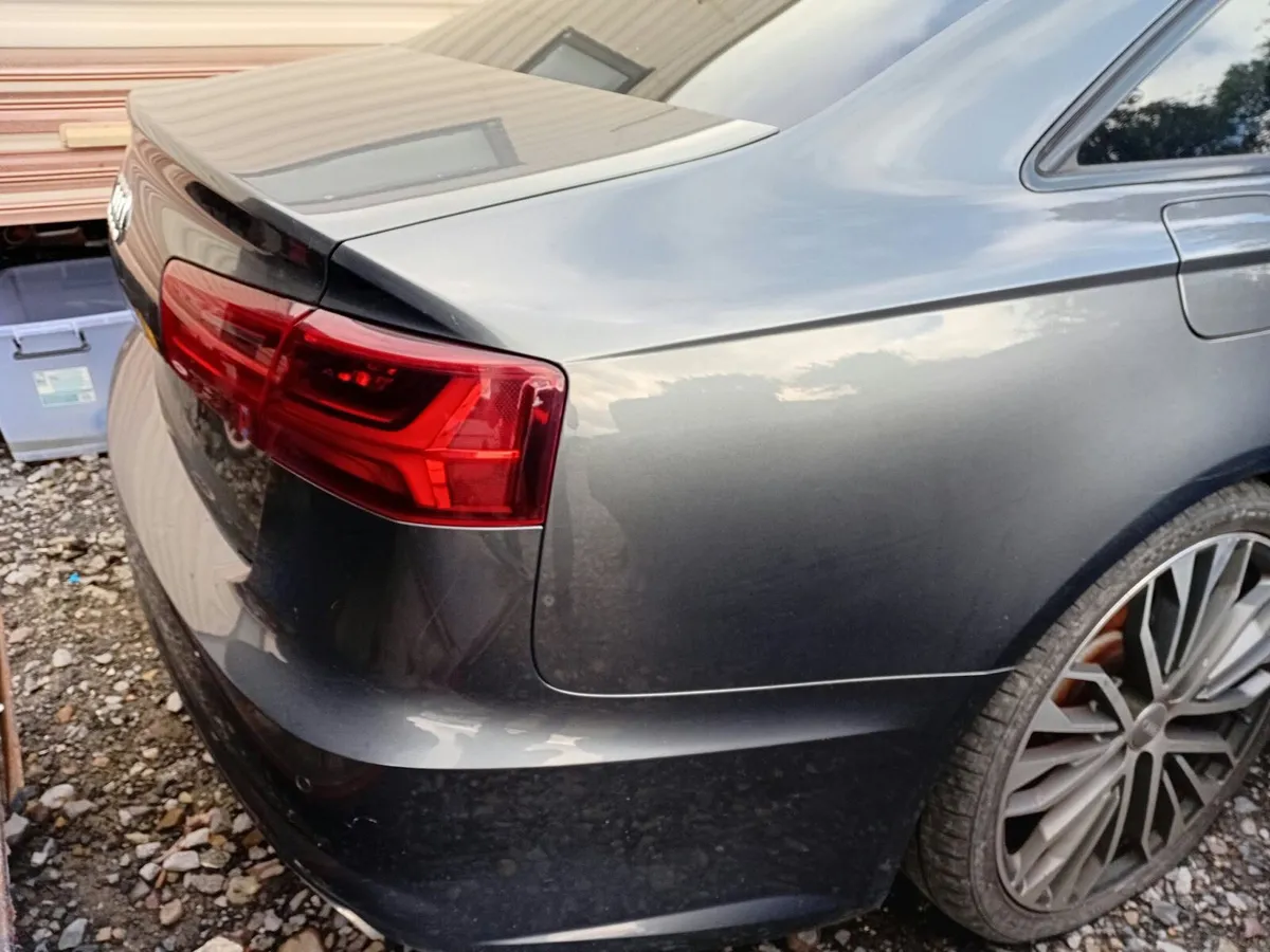 2017 A6 - Image 3