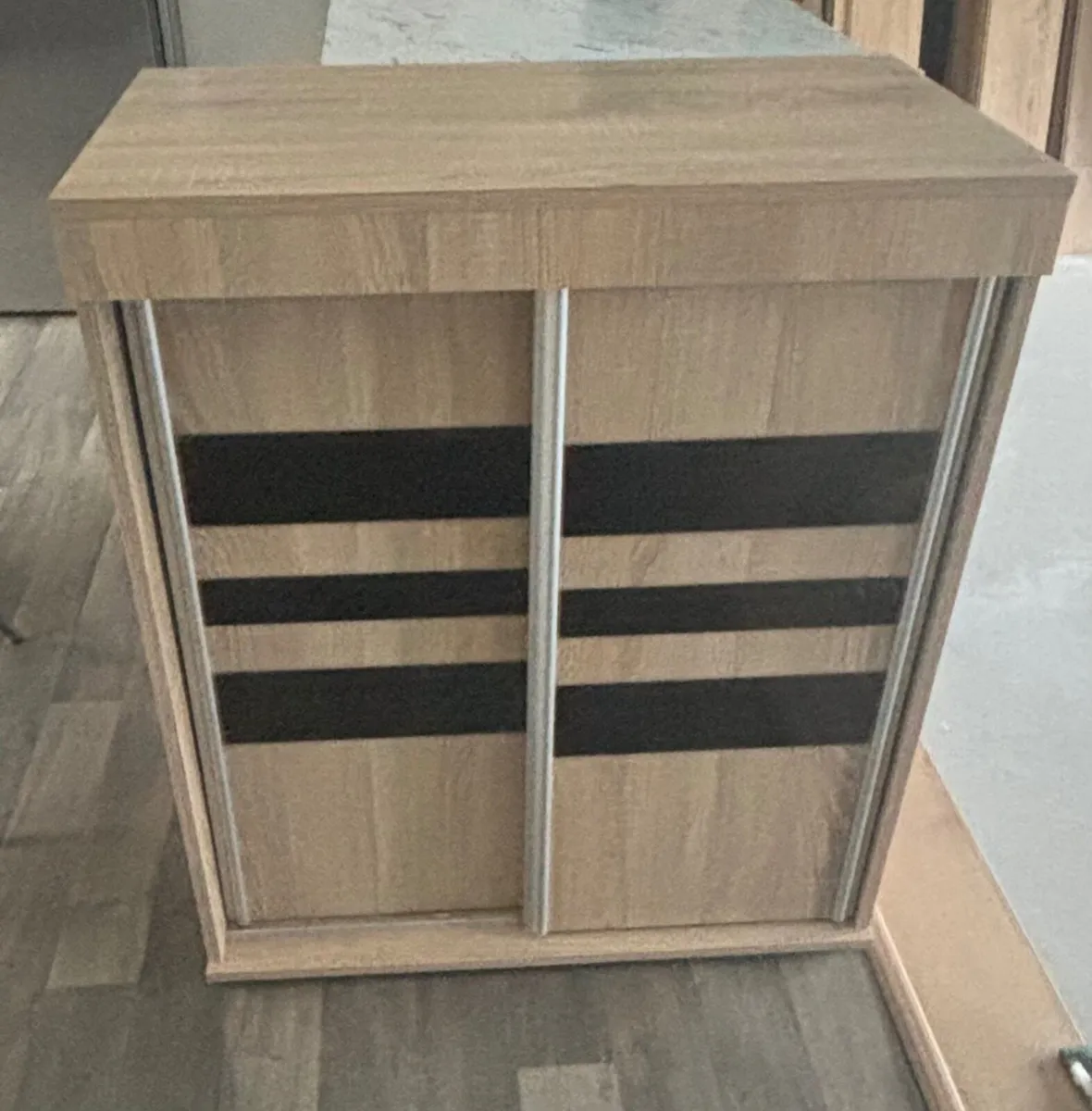 Cabinet - Image 1
