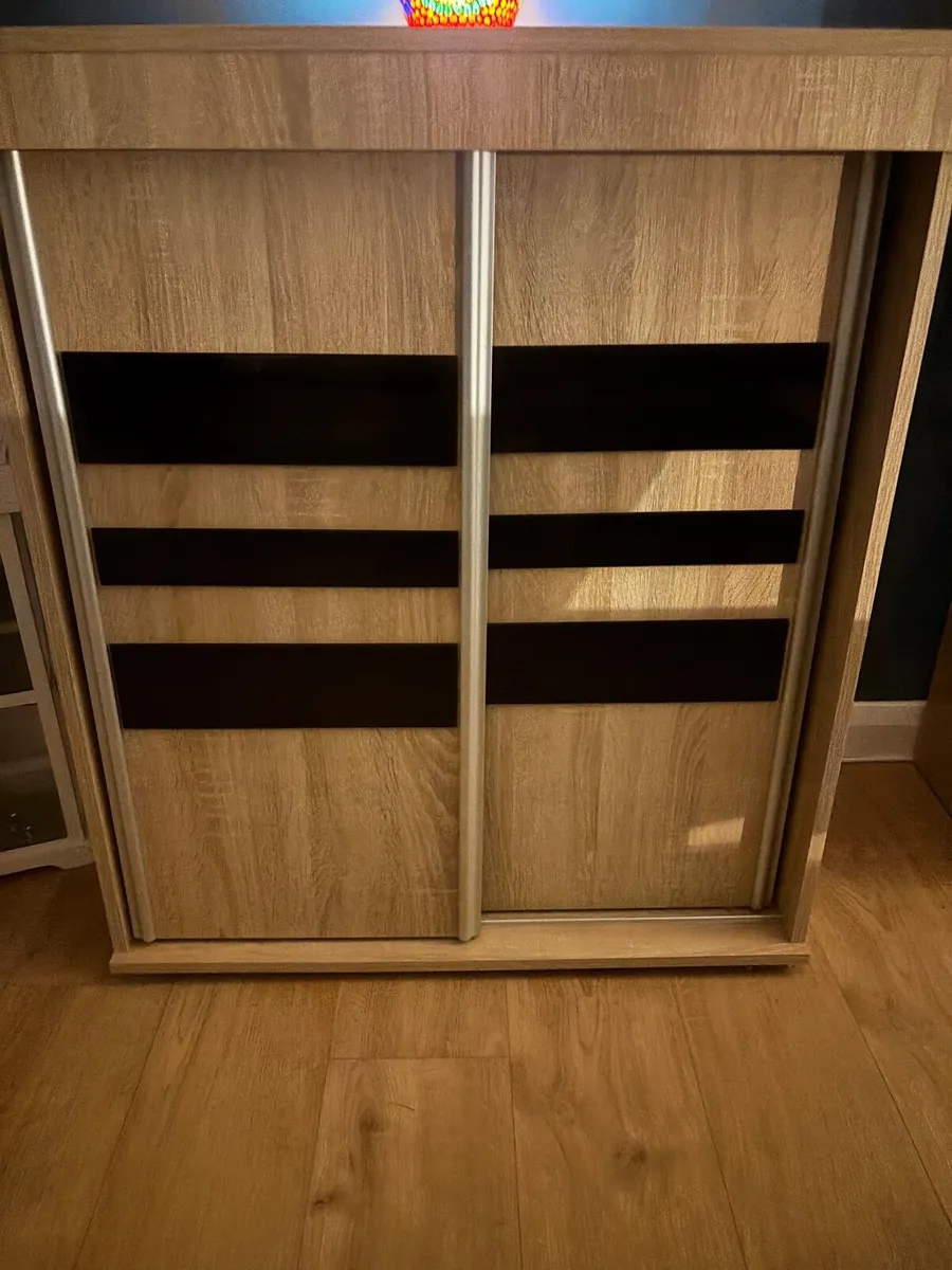 Cabinet - Image 3