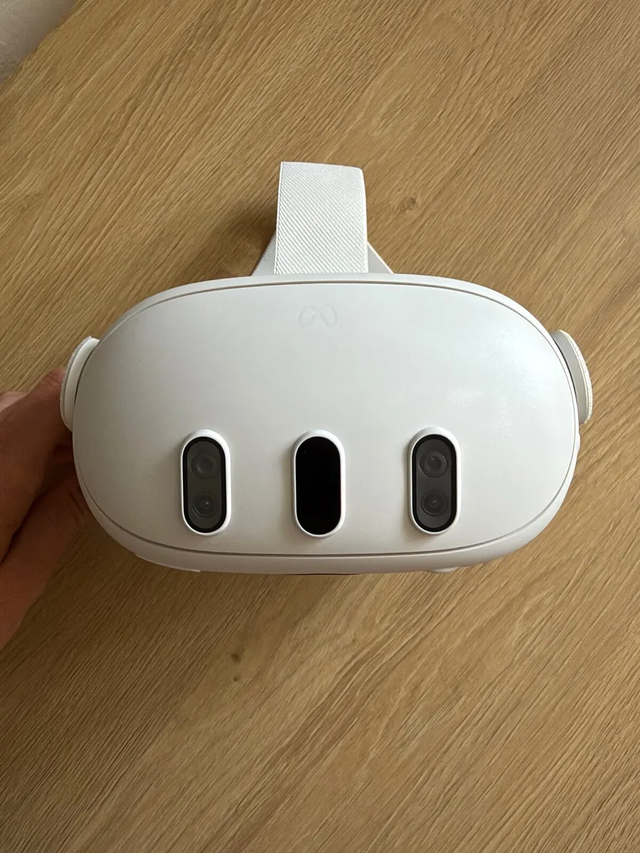 Meta Quest 3 512GB VR Headset + Carry Case - Image 3