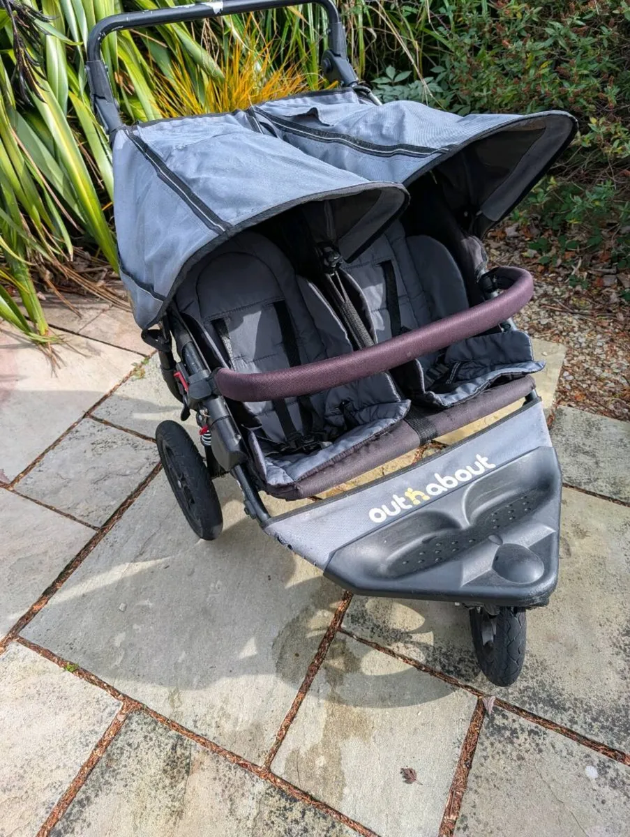 Out n about double buggy - Image 1