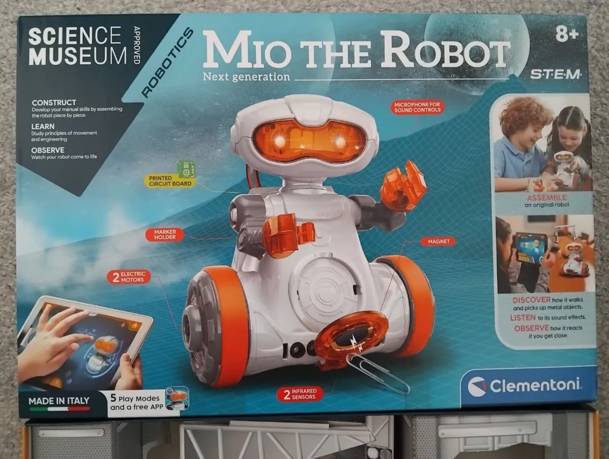 Science Museum Mio The Robot S.T.E.M Toy - Image 1