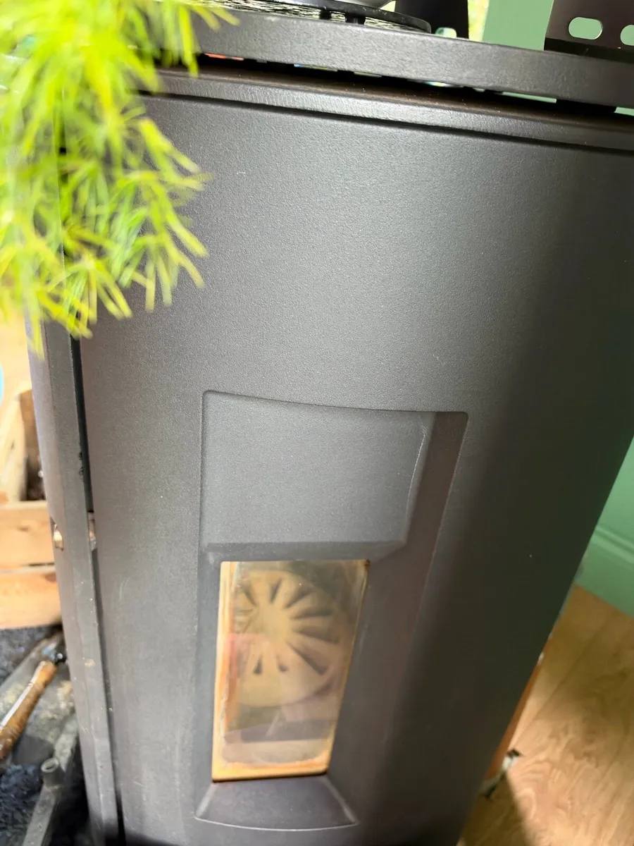 Wood stove - Image 3