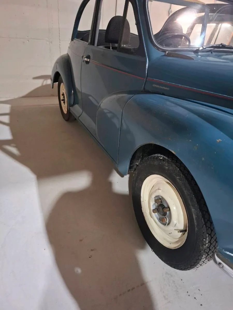 Morris minor convertible - Image 2