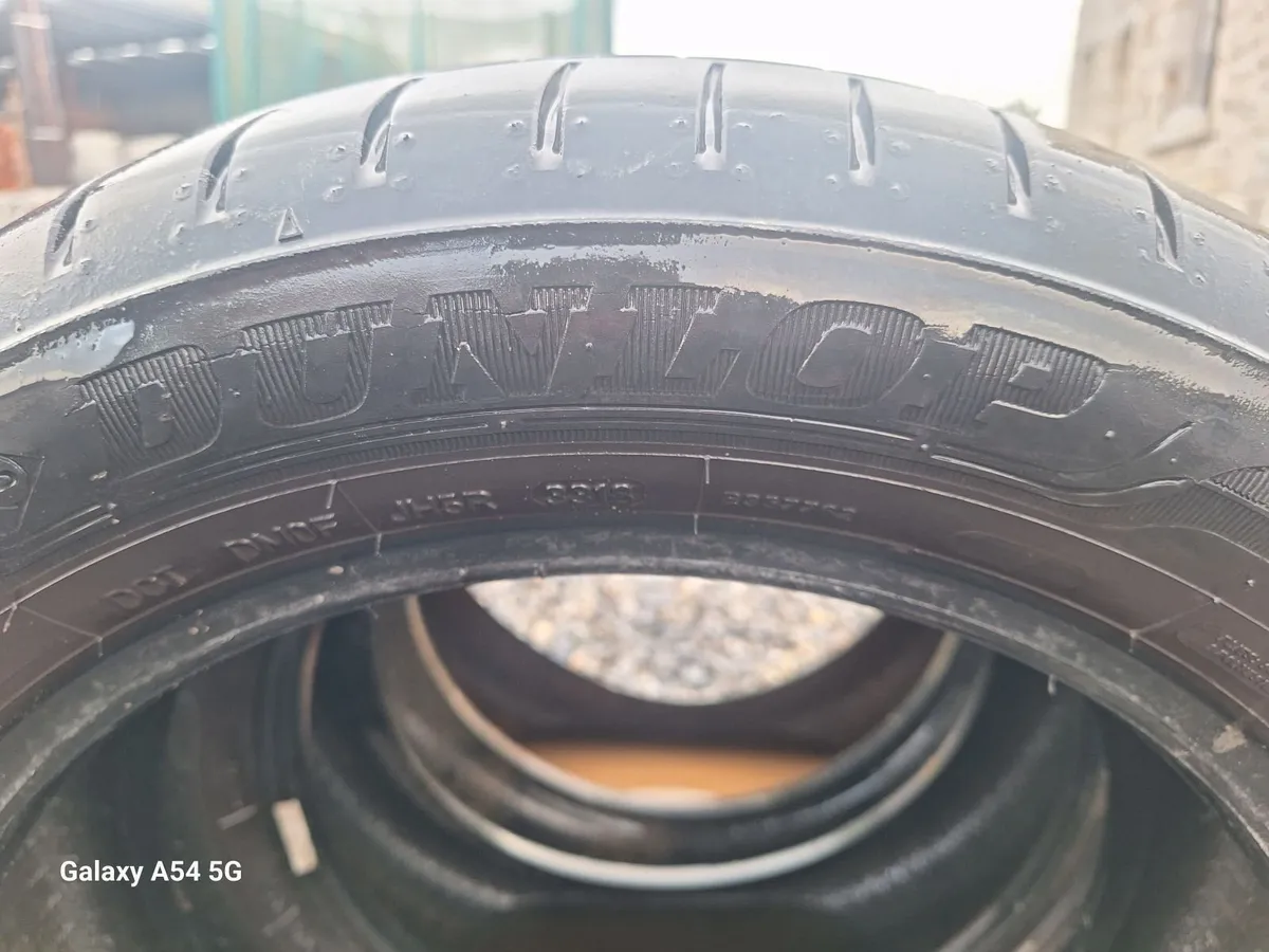 Dunlop tyres 205 55 r 16 - Image 1