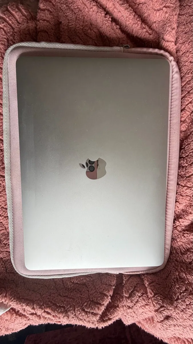 MacBook - Image 1