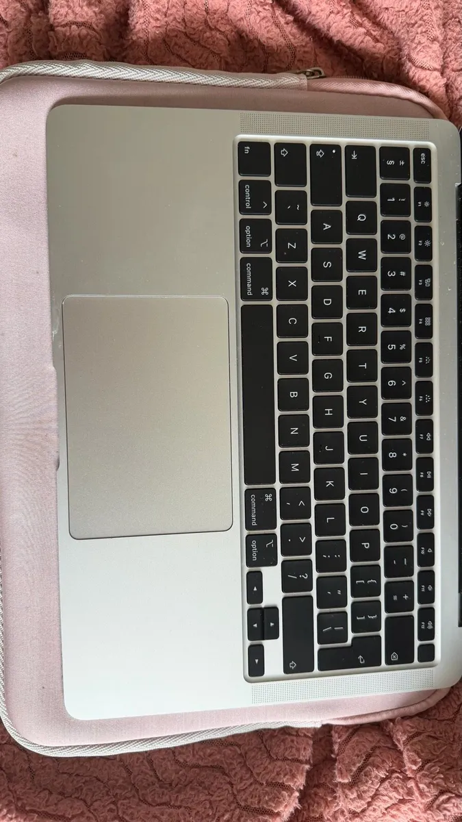 MacBook - Image 2