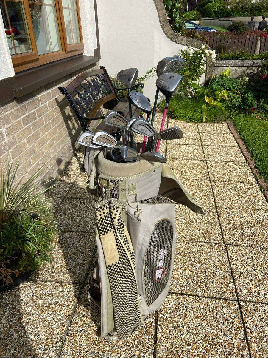Lady’s. Golf. Clubs. &. Bag - Image 1