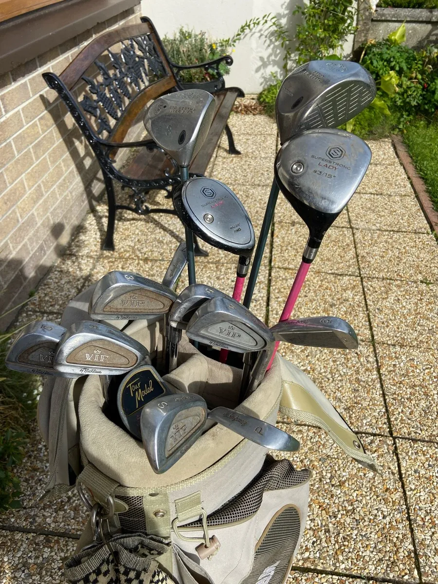 Lady’s. Golf. Clubs. &. Bag - Image 2