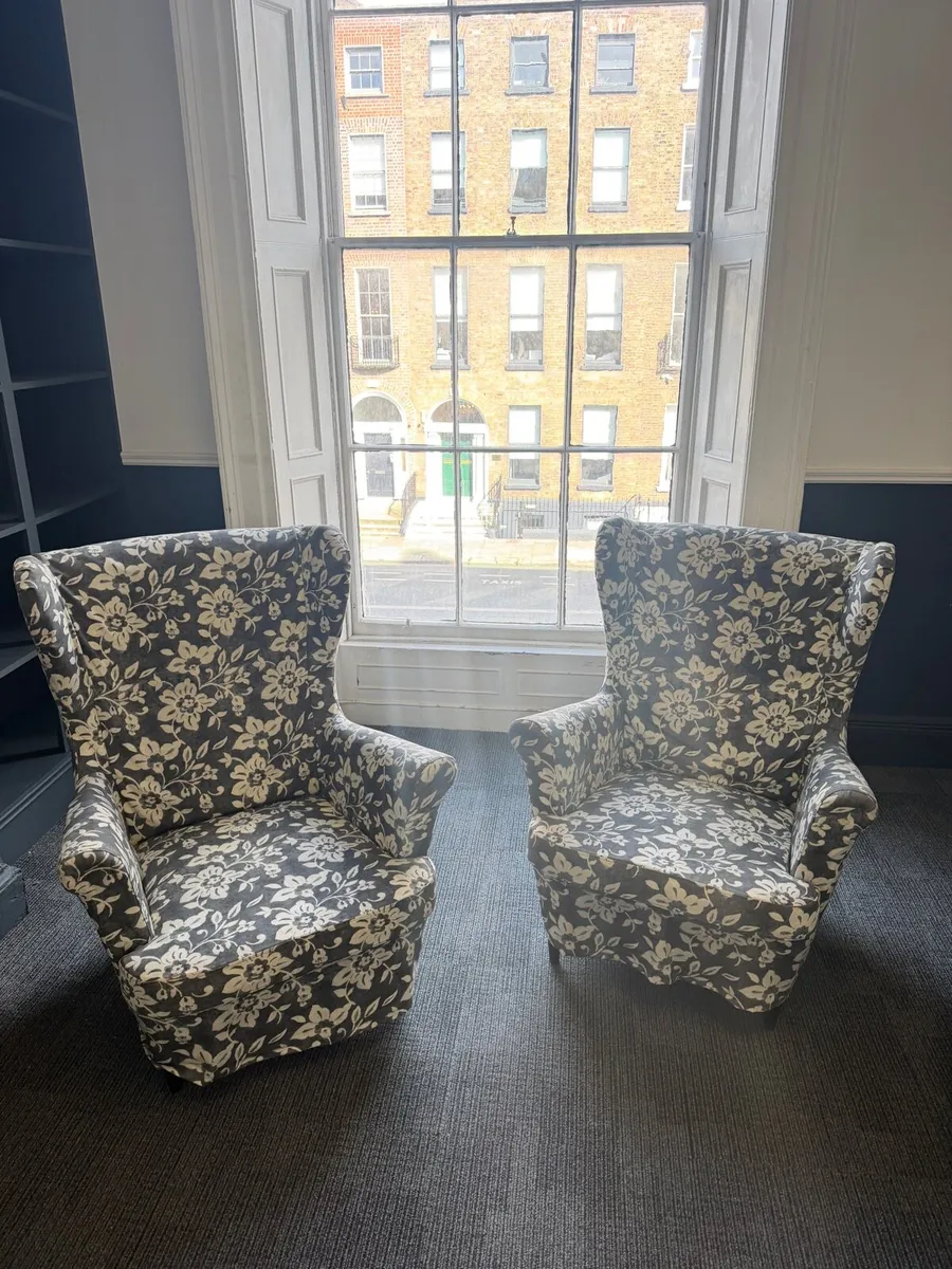 Arm chairs - Image 1