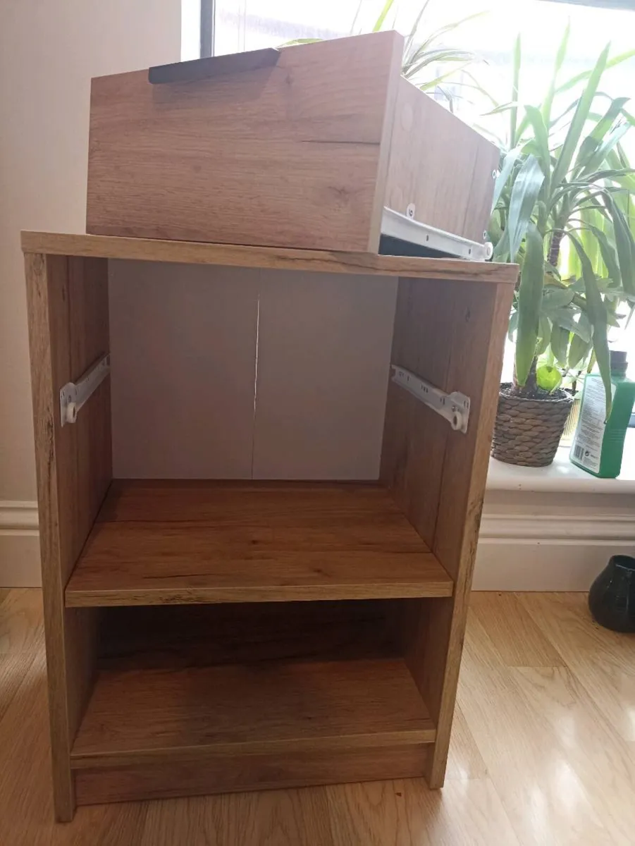 Bedside table - Image 4