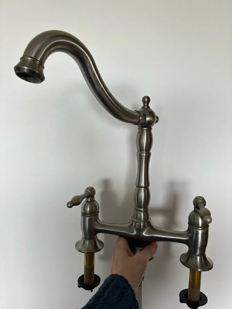 Kitchen faucets - Image 1