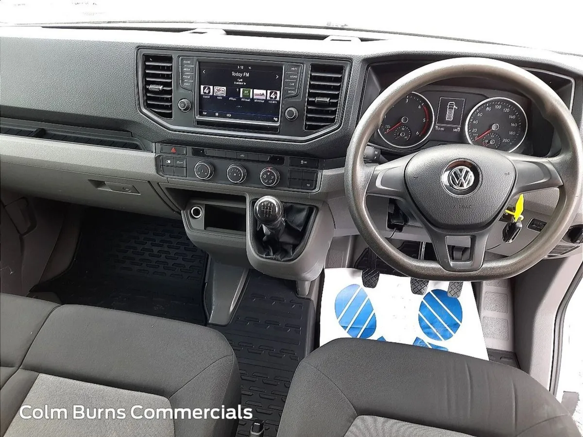 Volkswagen Crafter 35 LWB 140BHP  M6F HR 5D - Image 3