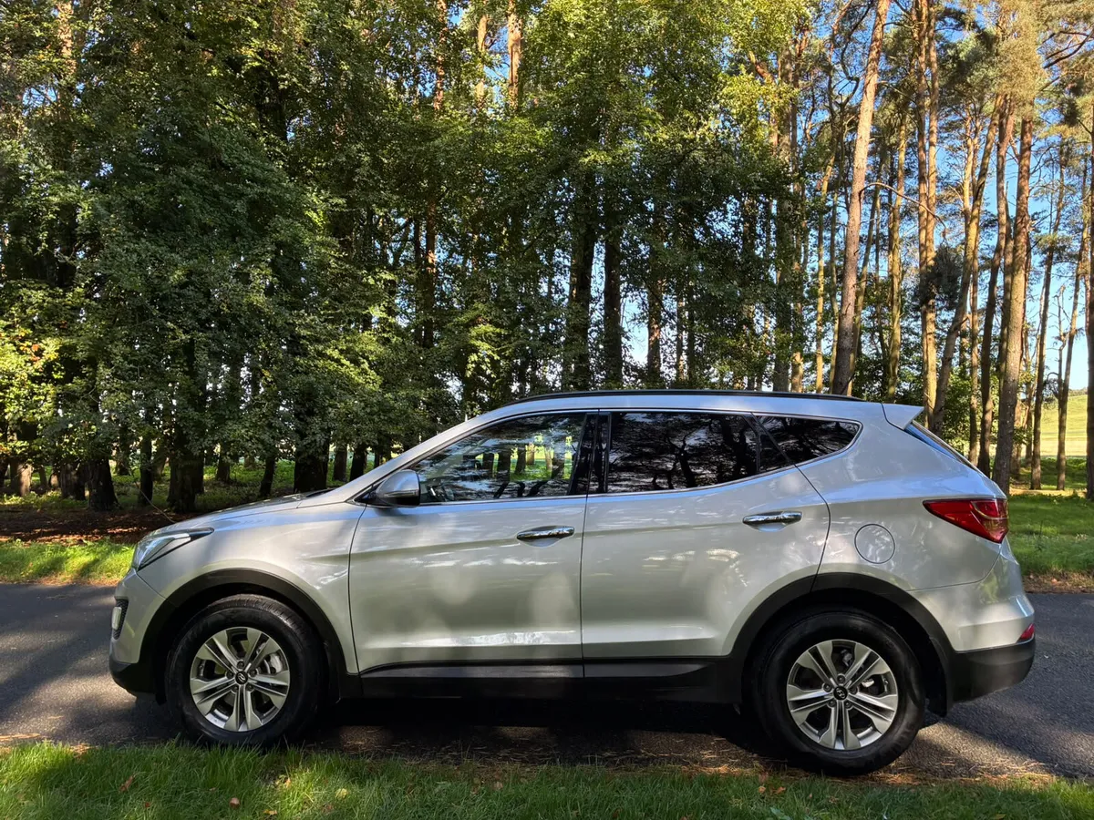 Hyundai Santa Fe 2015 Commercial - Image 4