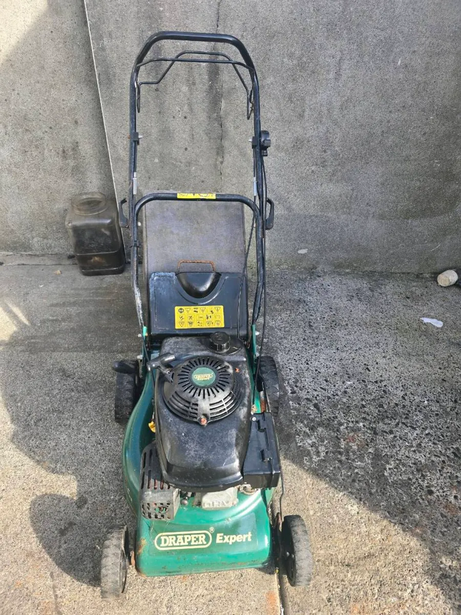 Lawnmower Self drive - Image 1