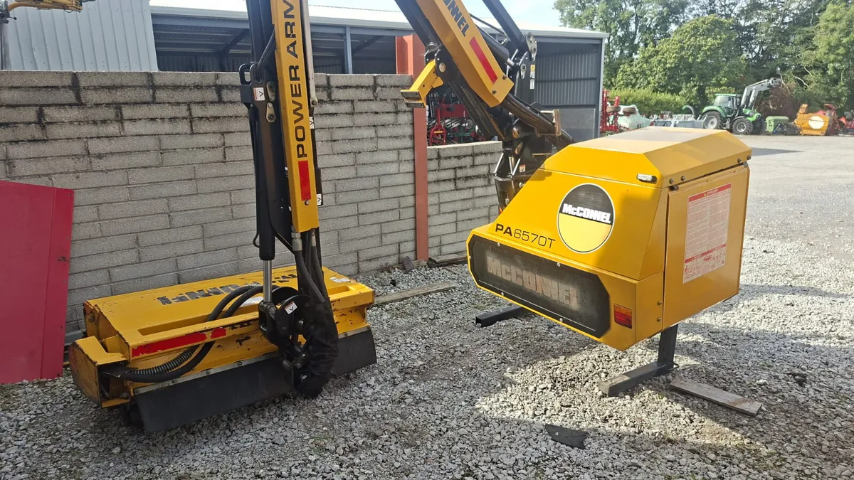 McConnel 6570T Hedge Cutter AS NEW - Image 2