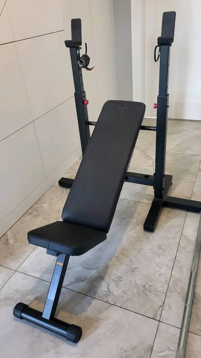 Weights bench and weights - Image 1