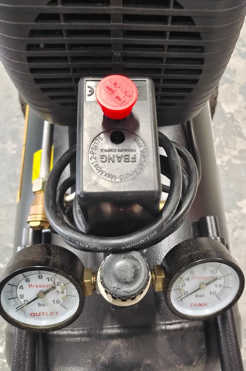 Nuair 50L Air Compressor 2HP – 8 Bar – 230V - Image 2