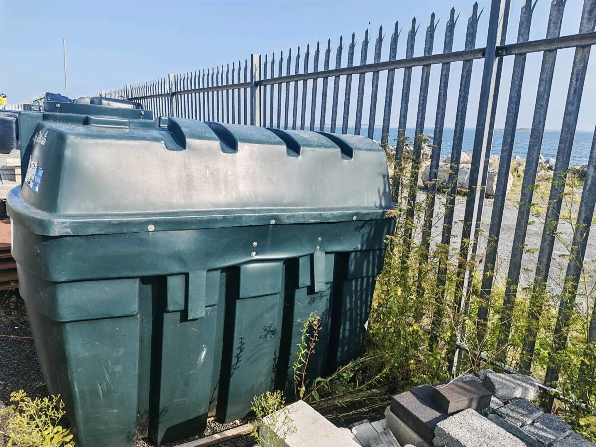 1150 litre bundled oil tank - Image 3