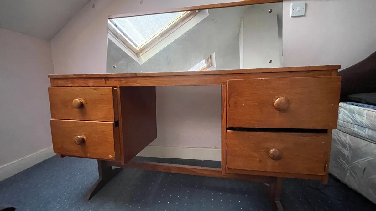 Kids dresser