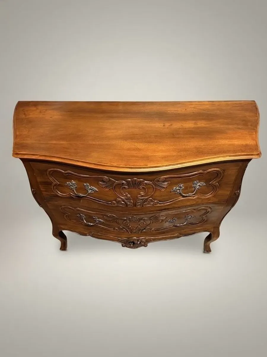 Mid 20th Century Italian Walnut Bombe Chest of Drawers - Image 2