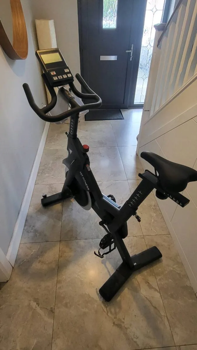 HIT Fitness G8 PRO Indoor exercise bike - Image 2