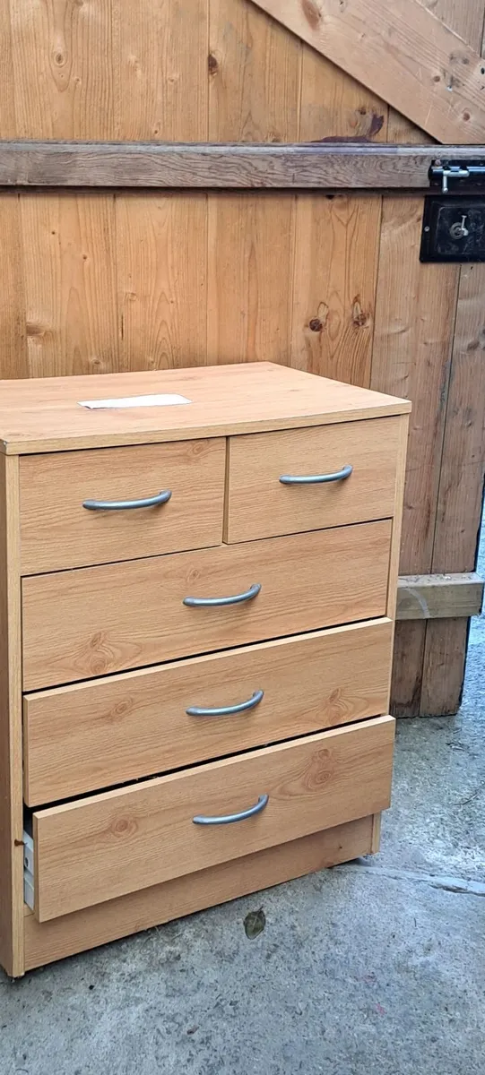 Chest of Drawerss