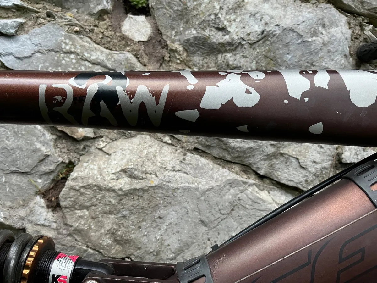 SARACEN RAW 2 - FULL SUSPENSION BIKE - Image 3