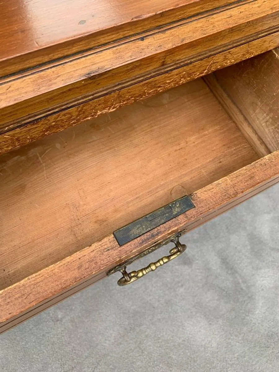 Late Victorian Oak Dressing Chest With Mirror. - Image 3